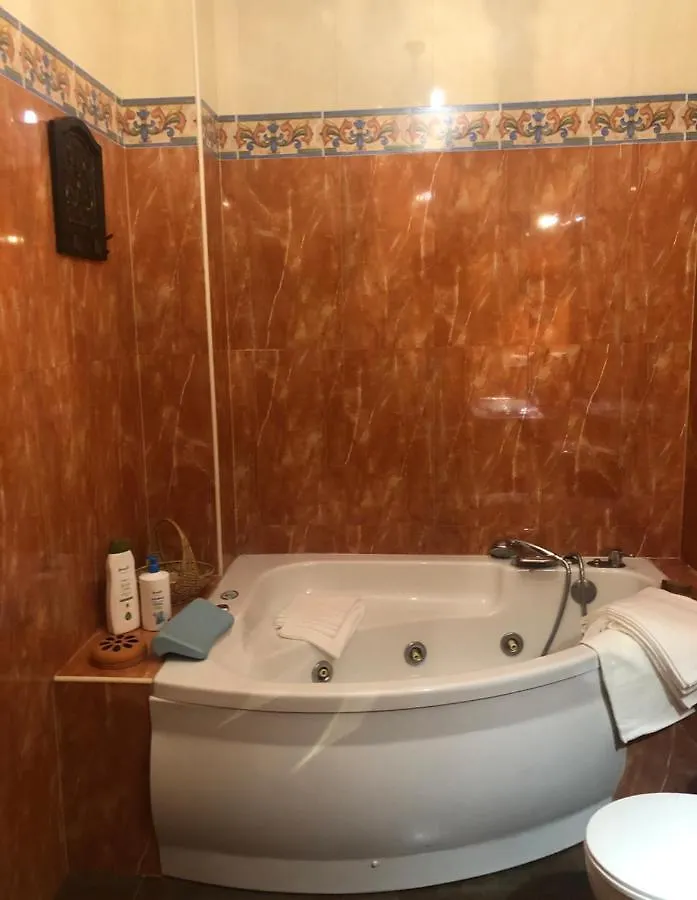 Apartamento En Pleno Centro De Marchena 3 Dormitorios 3 Banos Privados Marchena (Seville)