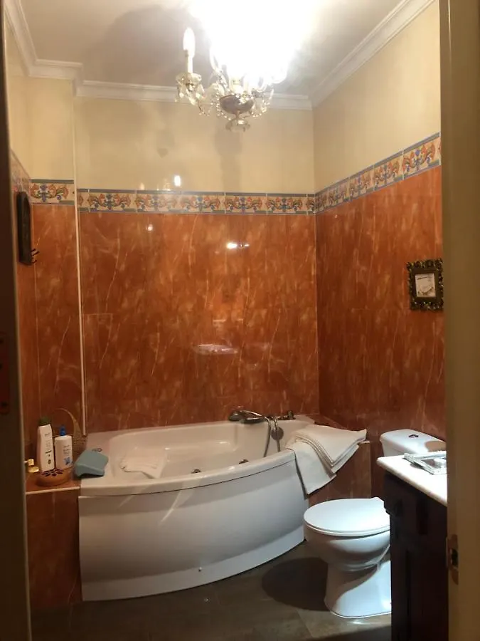 Apartamento En Pleno Centro De Marchena 3 Dormitorios 3 Banos Privados