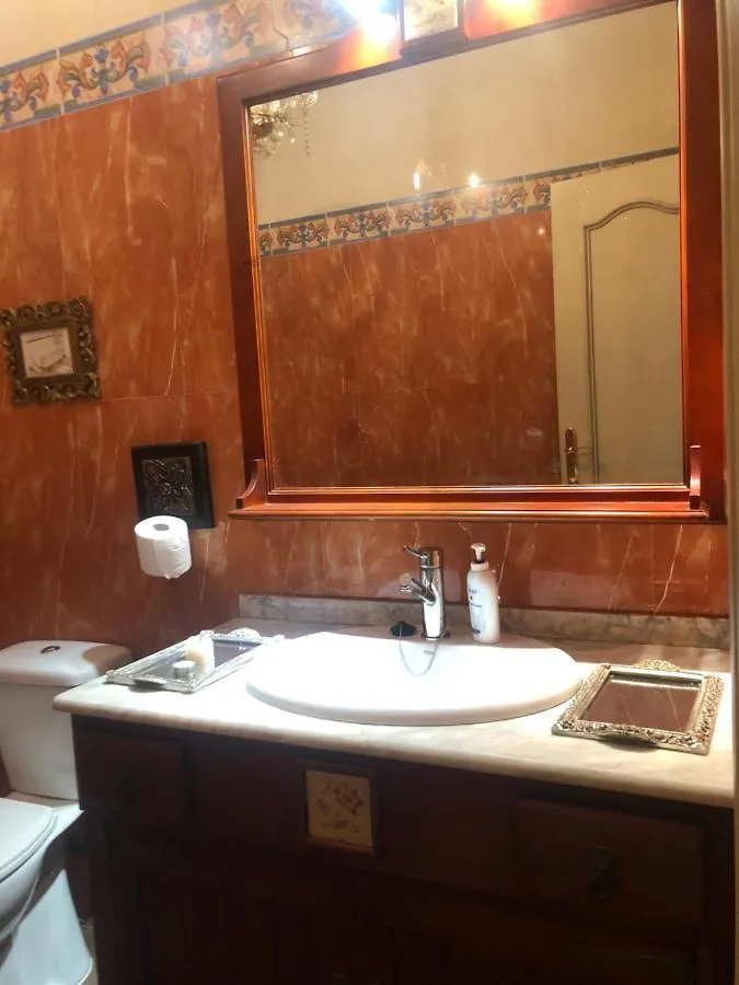 Apartamento En Pleno Centro De Marchena 3 Dormitorios 3 Banos Privados Apartment